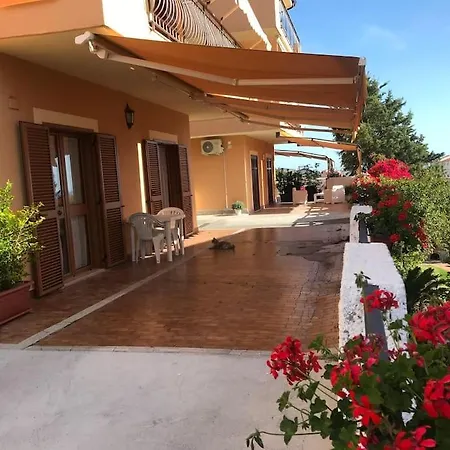 Villa Casa Degli Oleandri Paola Exterior foto